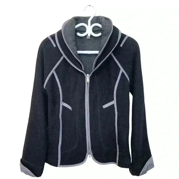 Spanner gorgeous jacket/sweater, black w  gray trim 2 way zipper, 2 front… - Picture 1 of 5